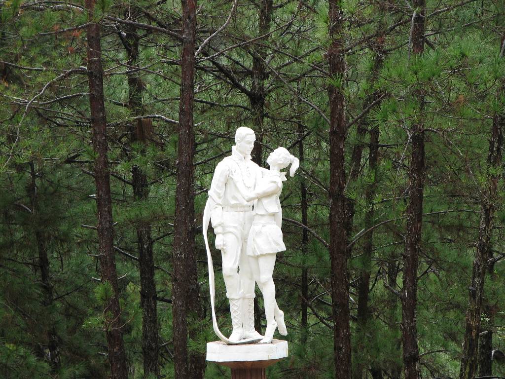 Du ngoạn Đ&agrave; Lạt h&ograve;a nhịp c&ugrave;ng Festival hoa